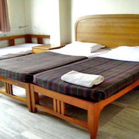 Meru Pune Exterior photo